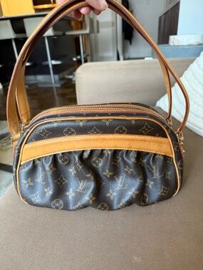 Louis Vuitton Monogram Canvas Shoulder Bag with Tan Trim